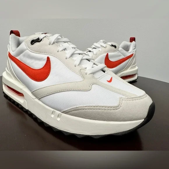 Nike Air Max Dawn sneakers - Picture 6 of 9
